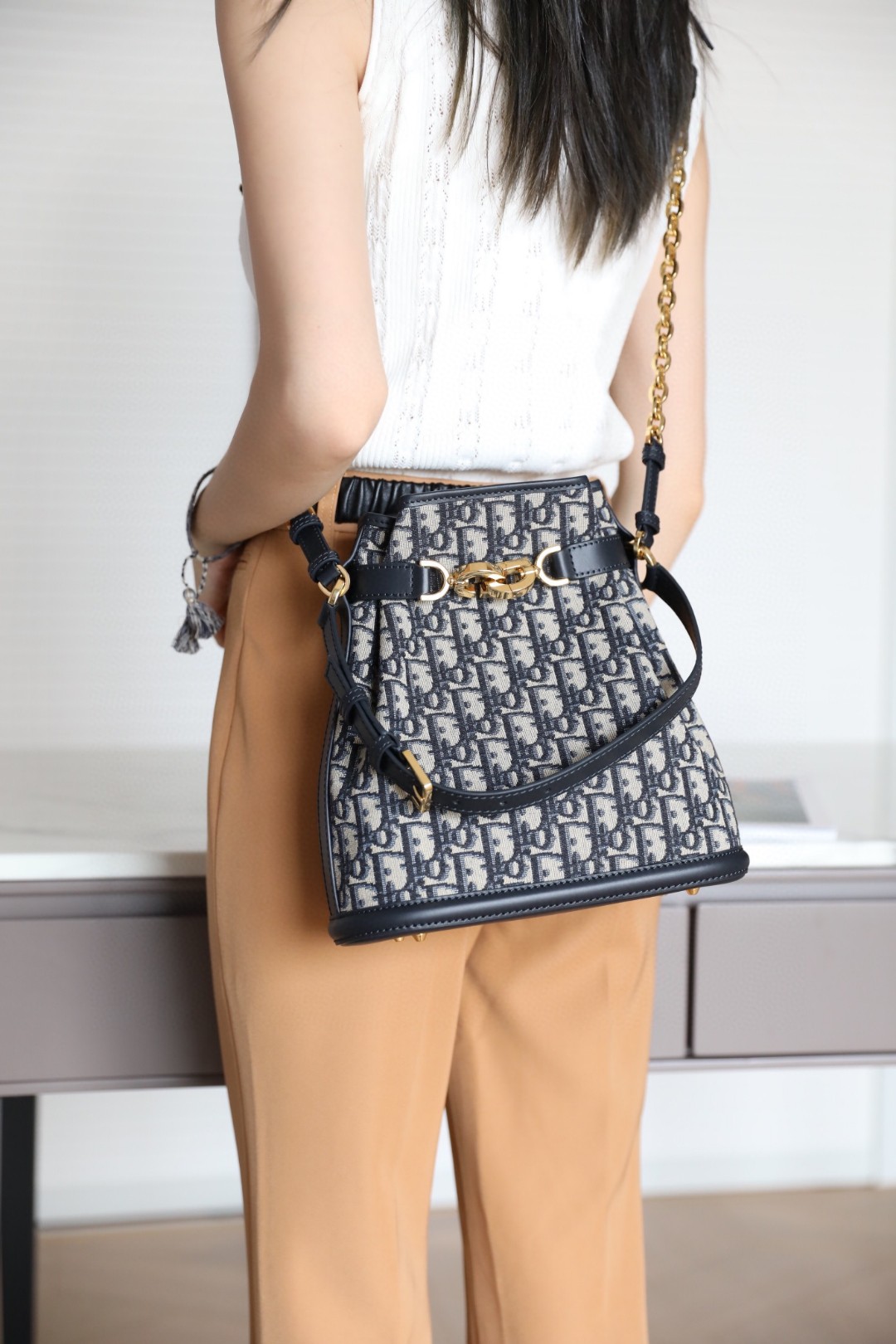 DIOR MEDIUM C'EST DIOR BAGBlue Dior Oblique Jacquard M2271UTZQ