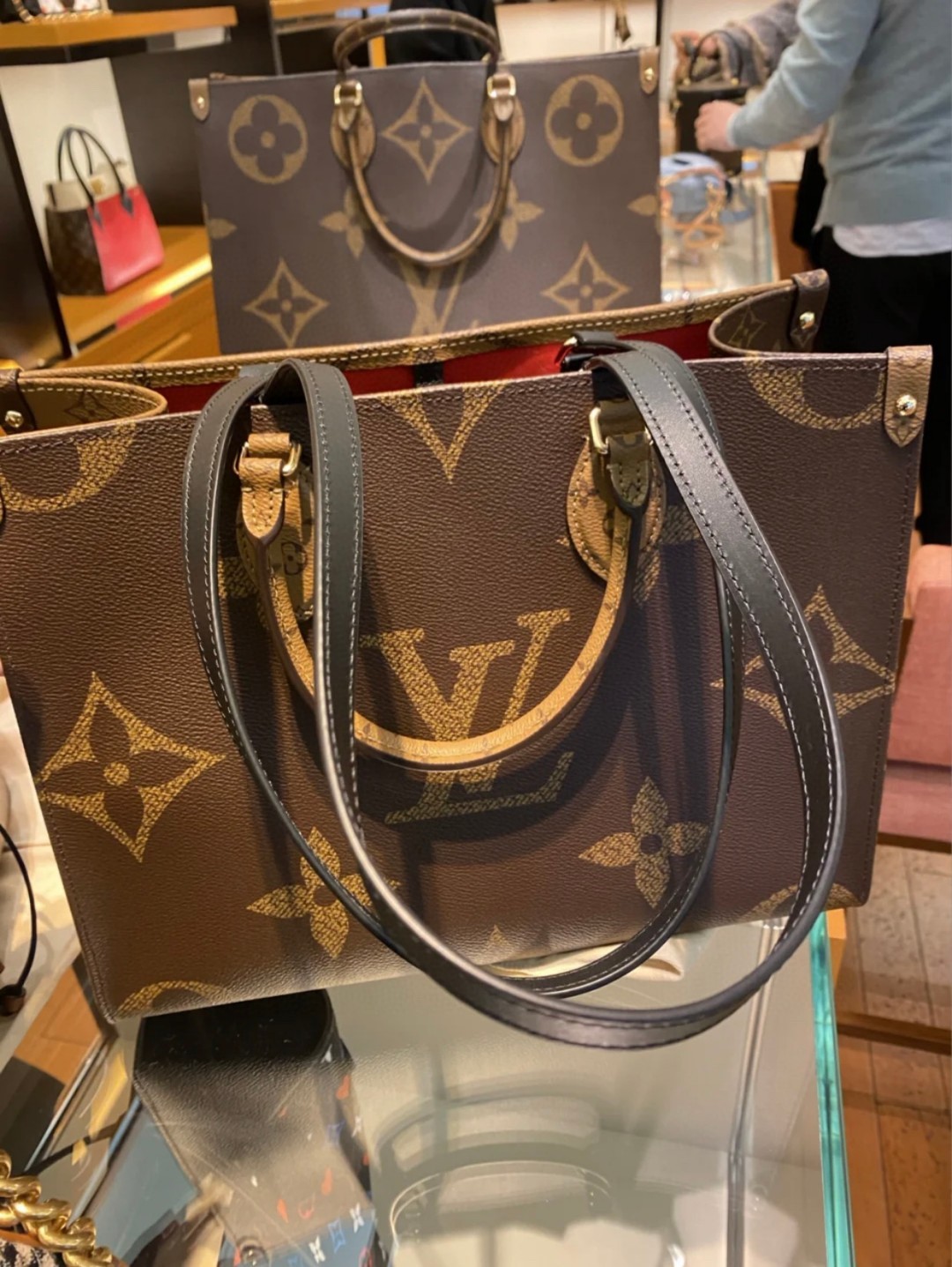 Louis Vuitton M45321Onthego MM