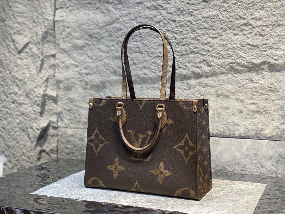 Louis Vuitton M45039 Onthego MM