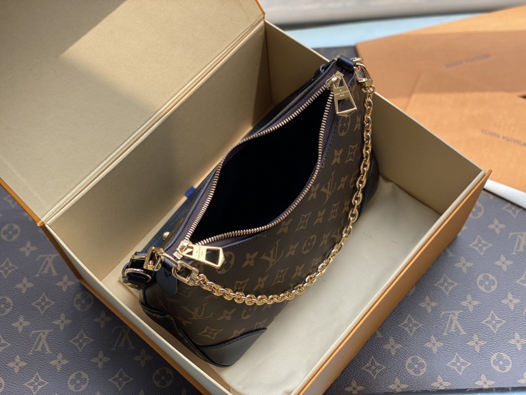 LOUIS VUITTON M45831 Boulogne Bag