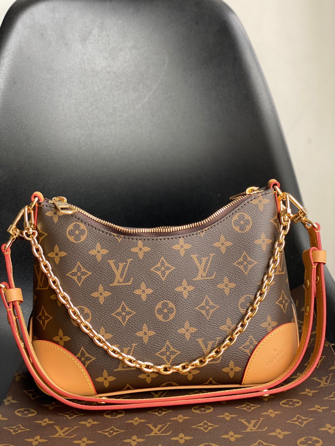 LOUIS VUITTON M45832 Boulogne Bag