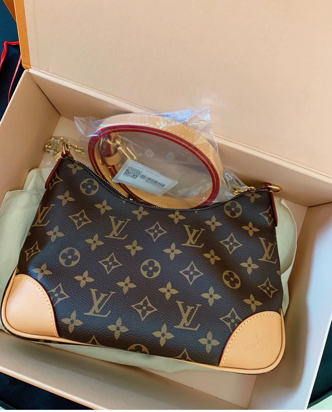 LOUIS VUITTON M45832 Boulogne Bag