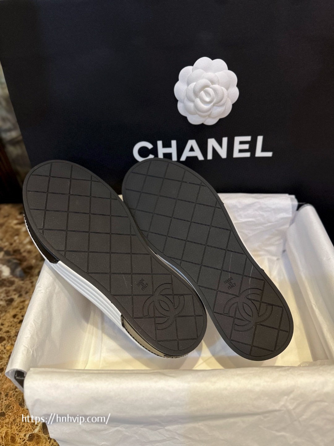 CHANEL Lambskin Quilted Womens CC Stroll Sneakers G39180