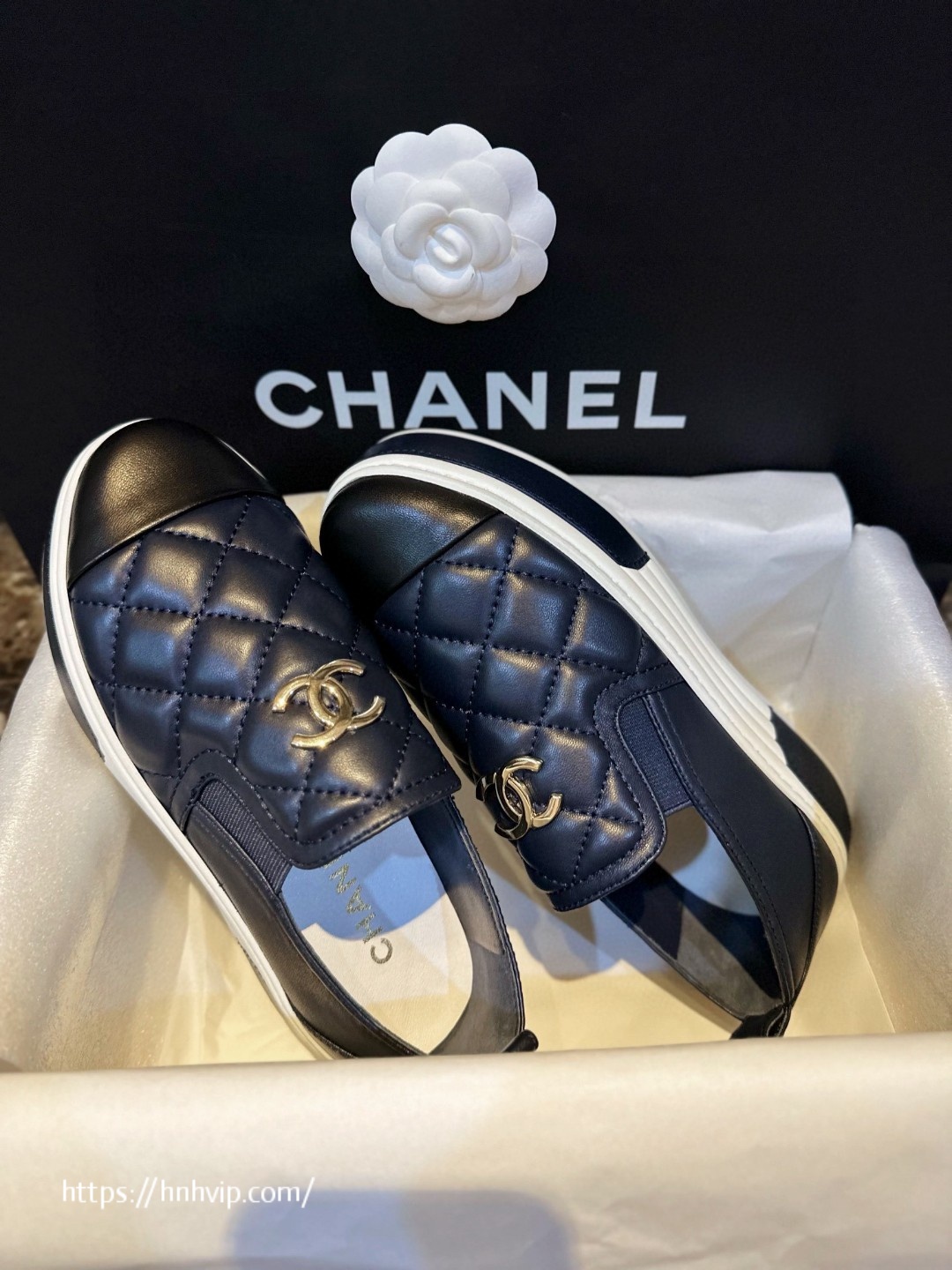 CHANEL Lambskin Quilted CC Stroll Sneakers G39180
