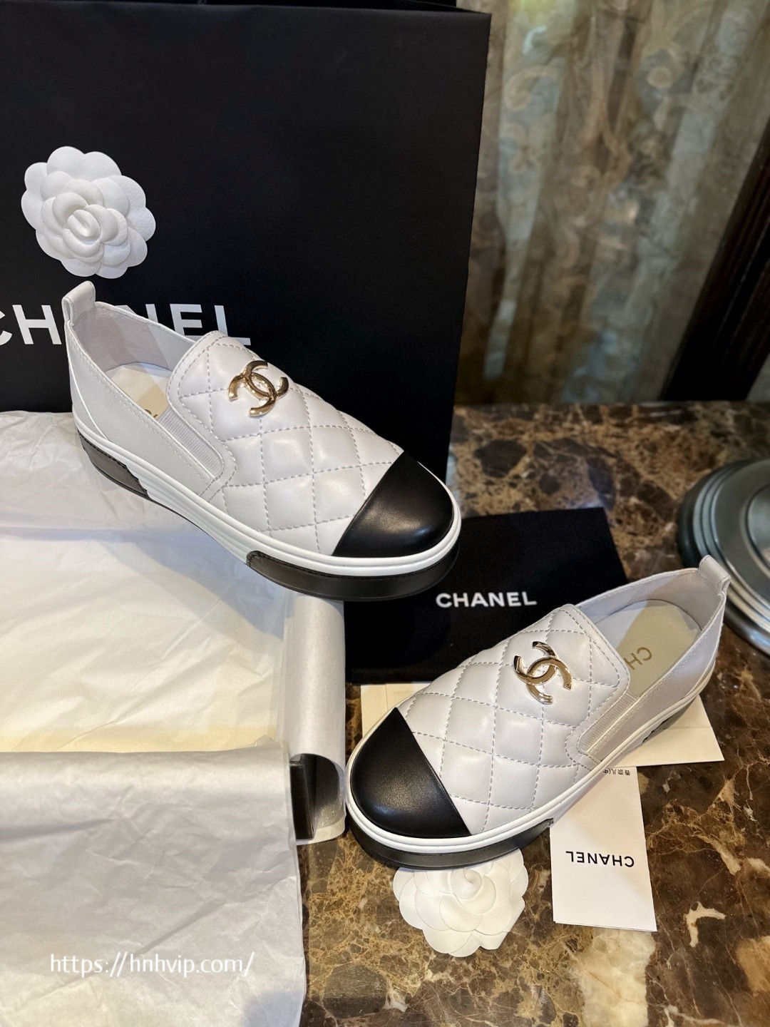 CHANEL Lambskin Quilted Womens CC Stroll Sneakers G39180