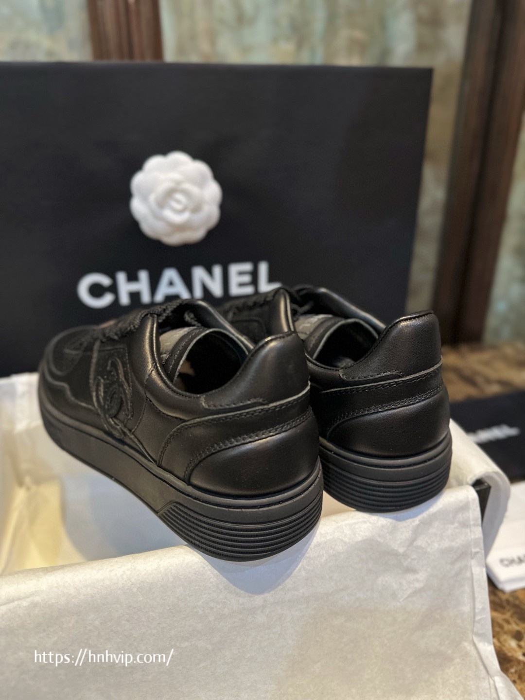 Chanel black sneakers G45079