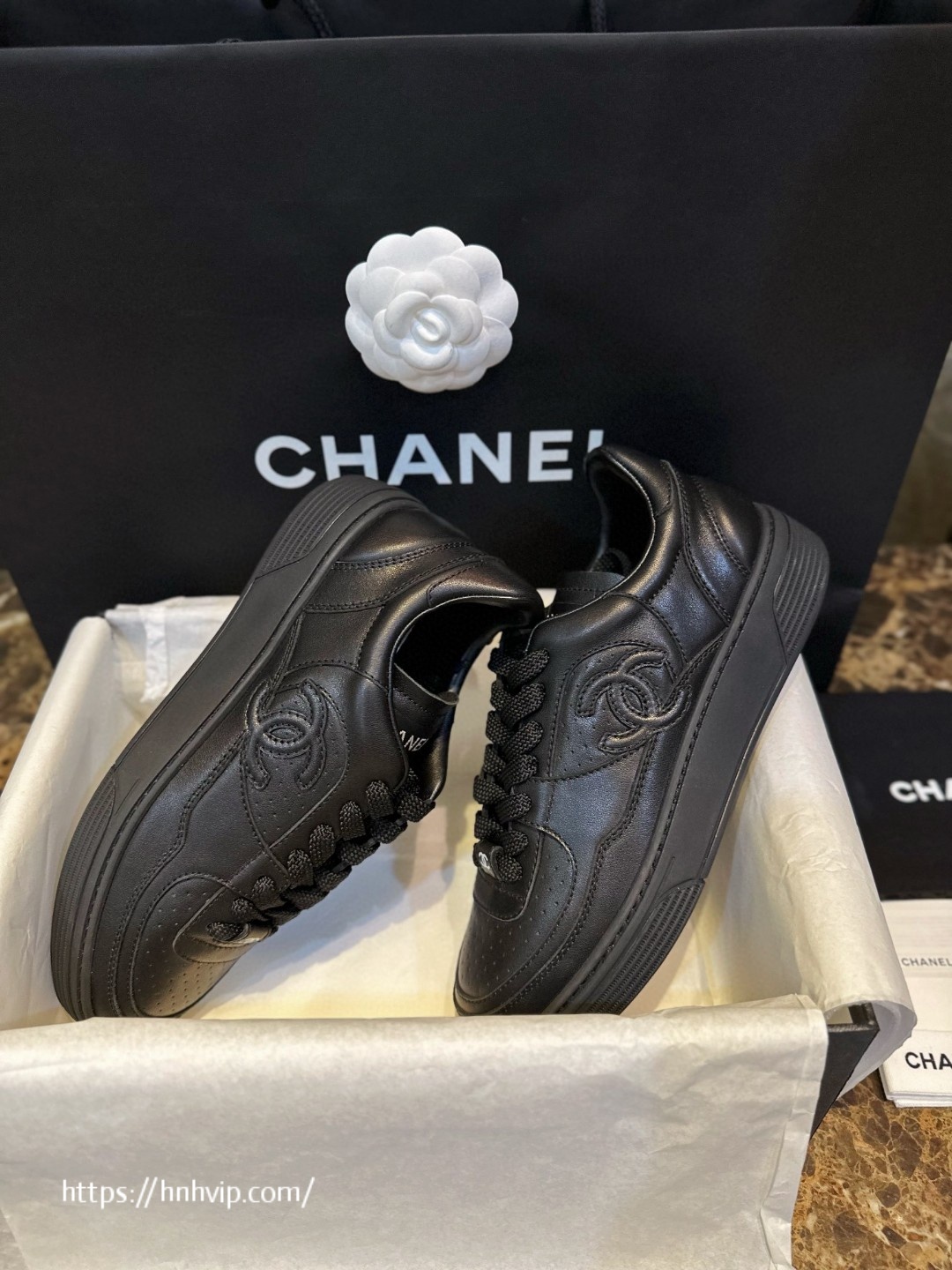 Chanel black sneakers G45079