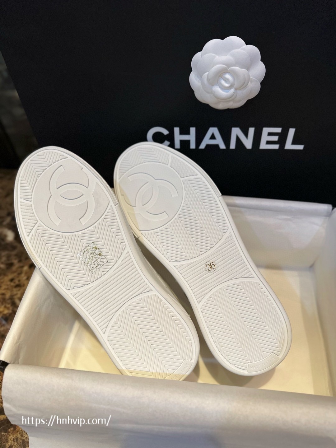 Chanel white sneakers G45079