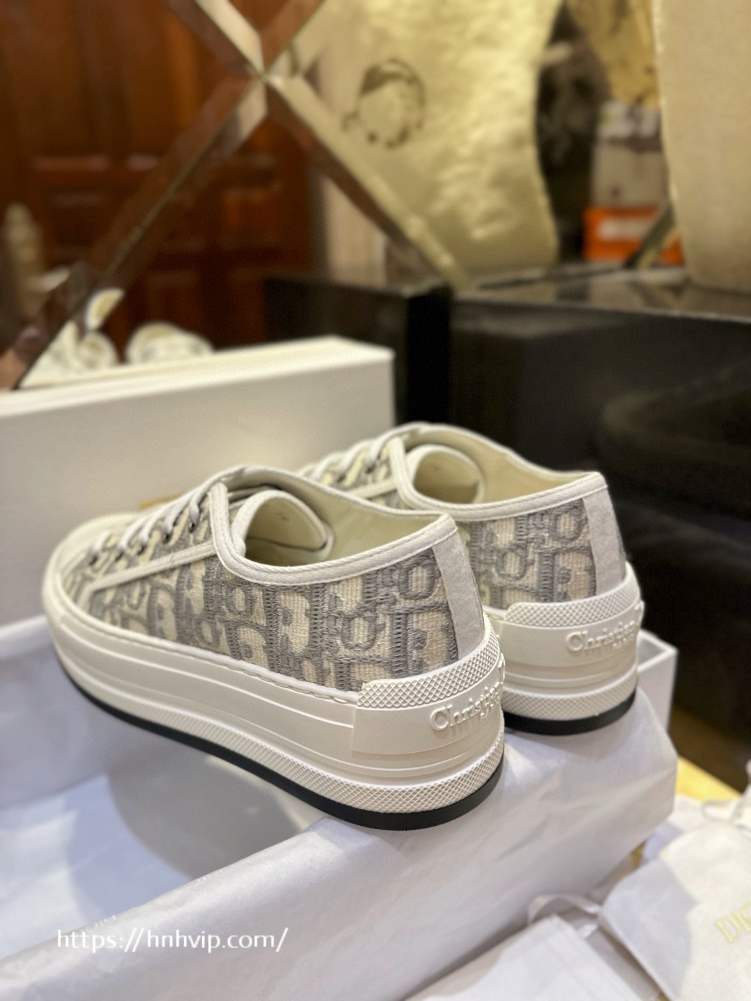 Dior WALK'N'DIOR PLATFORM SNEAKER Stone Gray Dior Oblique Embroidered Cotton