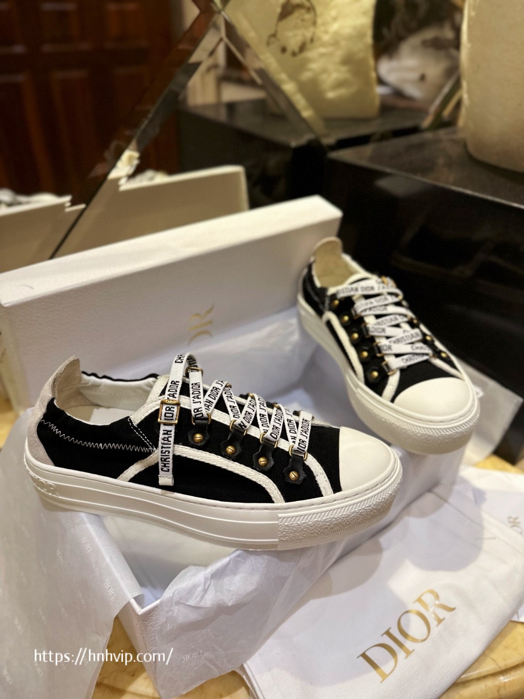 DIOR WALK'N'DIOR SNEAKER Black Canvas and White Suede Calfskin