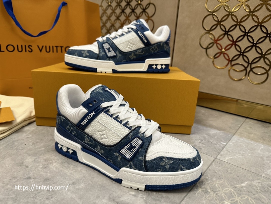 Louis Vuitton 1AC2AO LV Trainer Sneaker