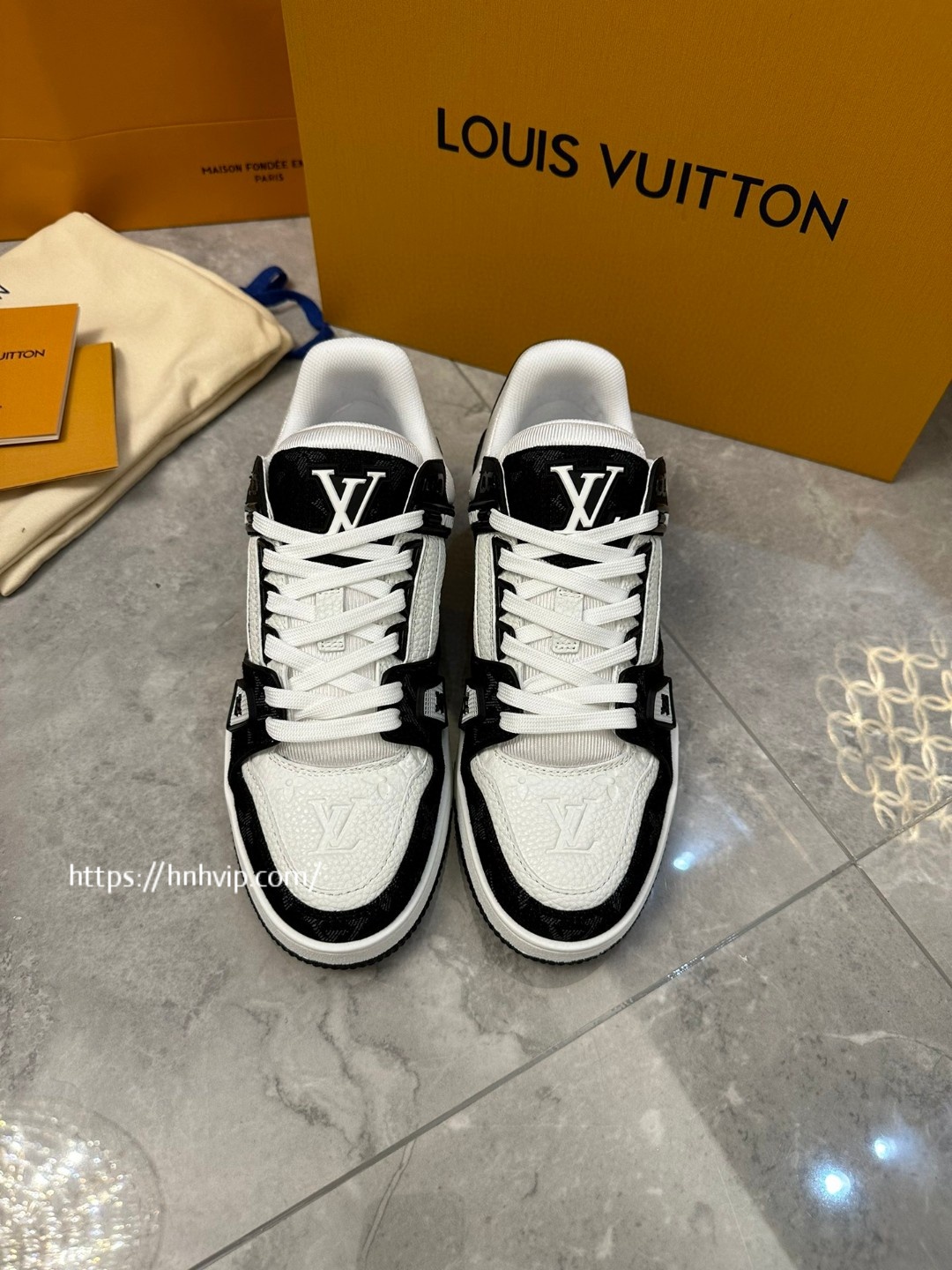 Louis Vuitton 1AC2A7 LV Trainer Sneaker