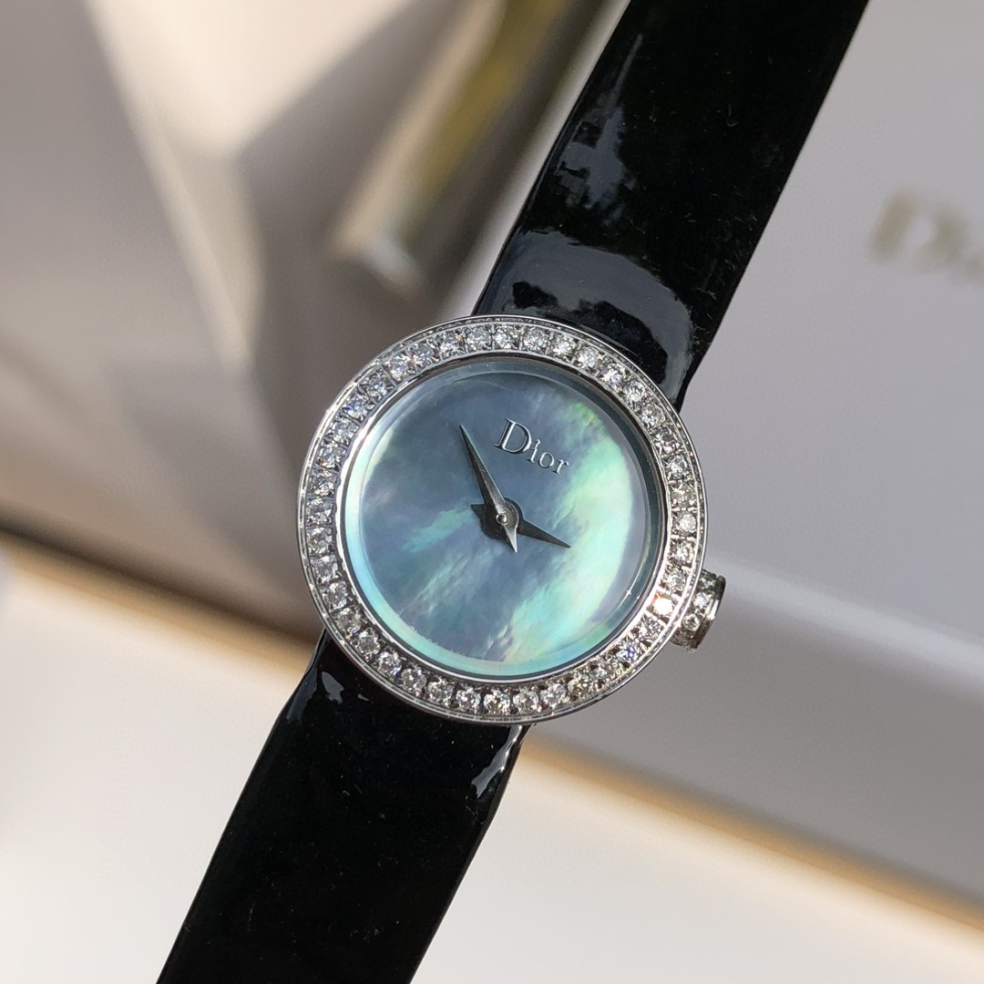 Christian Dior Mini D de Dior Satine 19