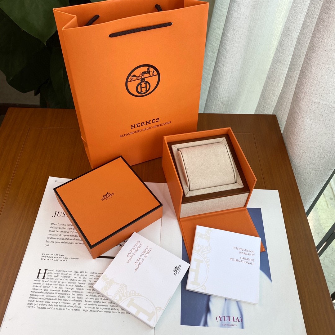Hermes Cape Cod watch 23mm W044211WW00