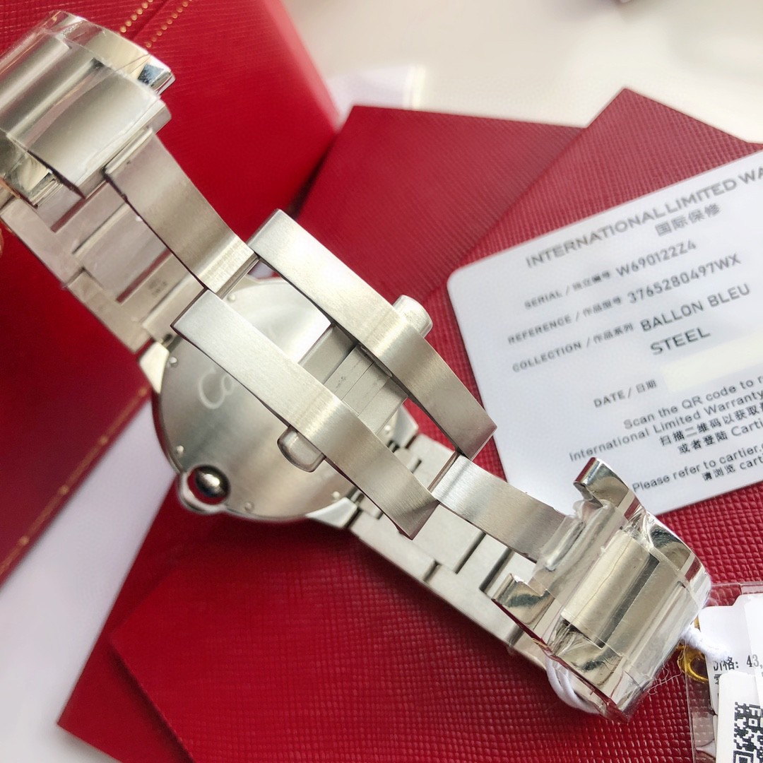 Cartier Ballon Bleu De W69012Z4 Watch 42mm