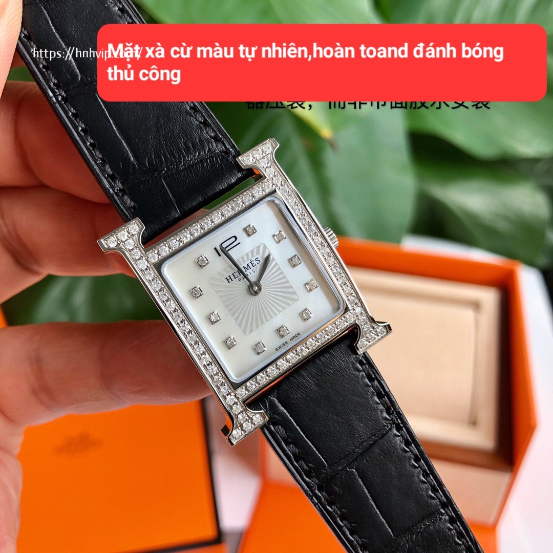 Hermes H Hour 036880WW00 Medium MM 26mm