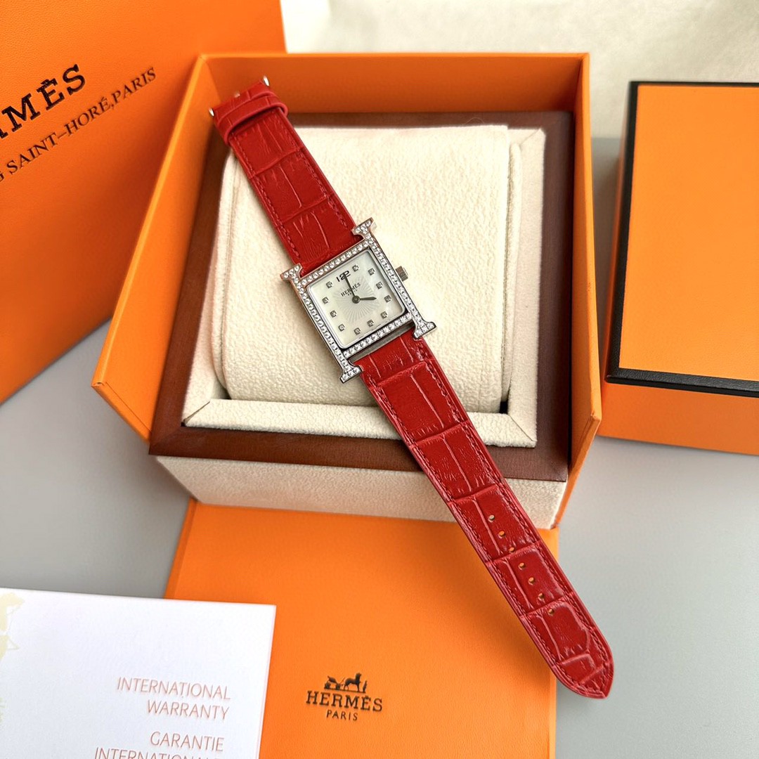 Hermes H Hour W036818WW00 Medium MM 26mm