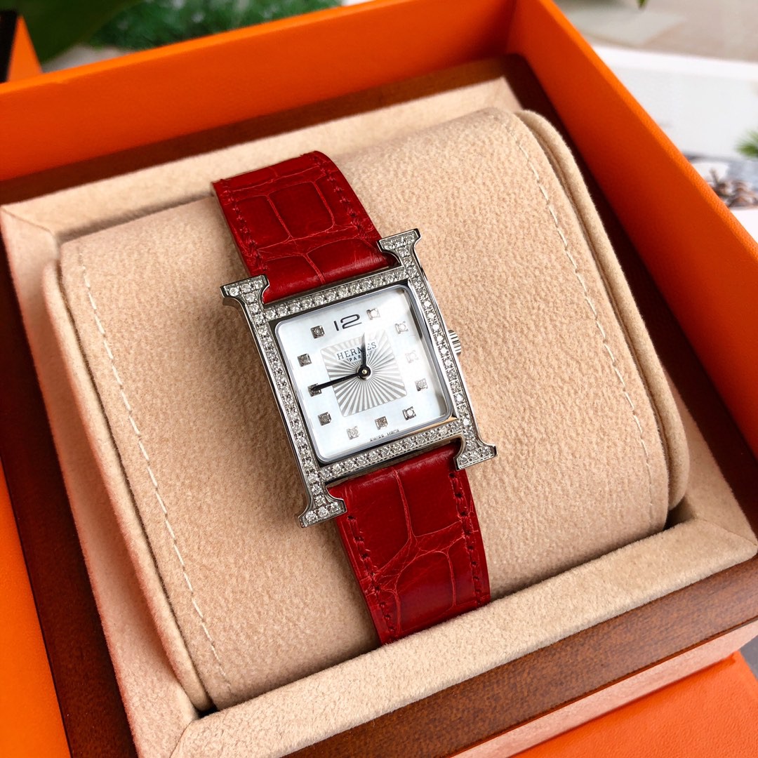 Hermes H Hour W036818WW00 Medium MM 26mm