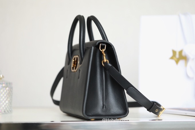 DIOR MEDIUM ST HONORÉ TOTE Black Grained Calfskin