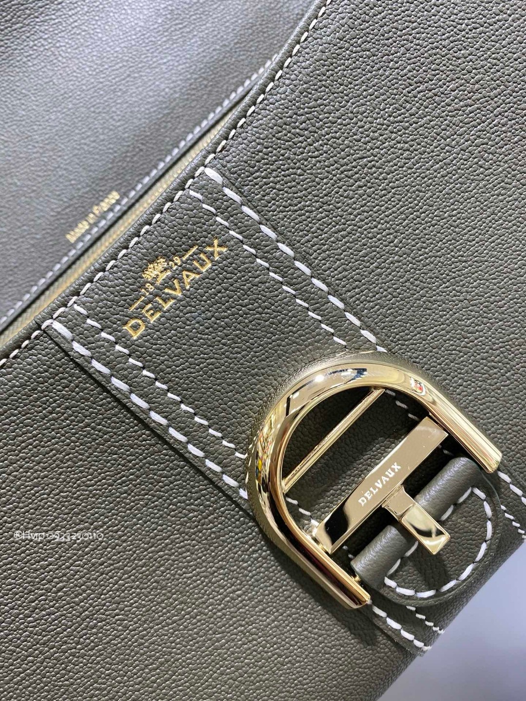 Delvaux Brillant PM Surpiqué grained Calf leather Khaki