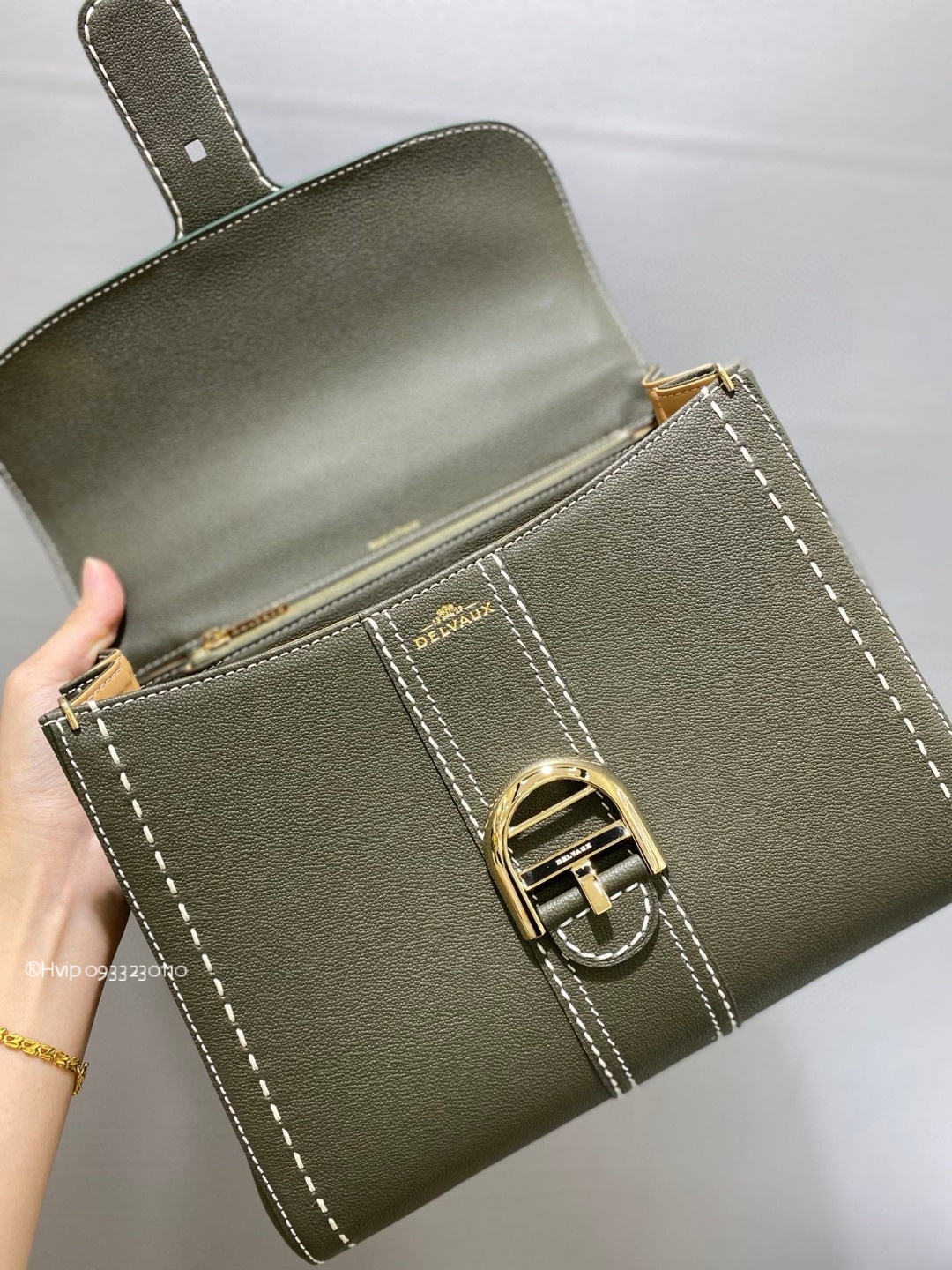Delvaux Brillant MM Surpiqué grained Calf leather Khaki