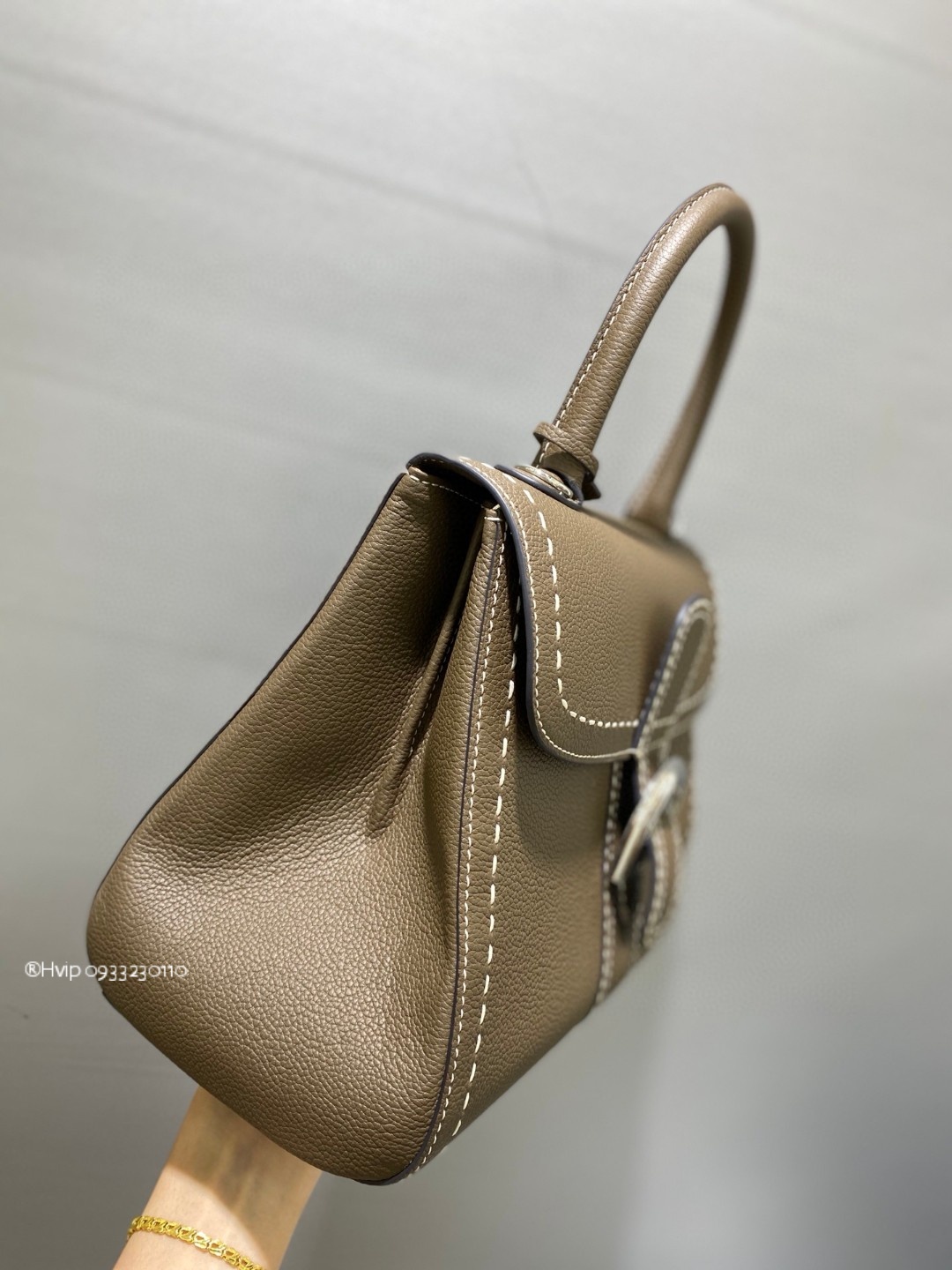 Delvaux Brillant MM Surpiqué grained Calf leather gris etoupe