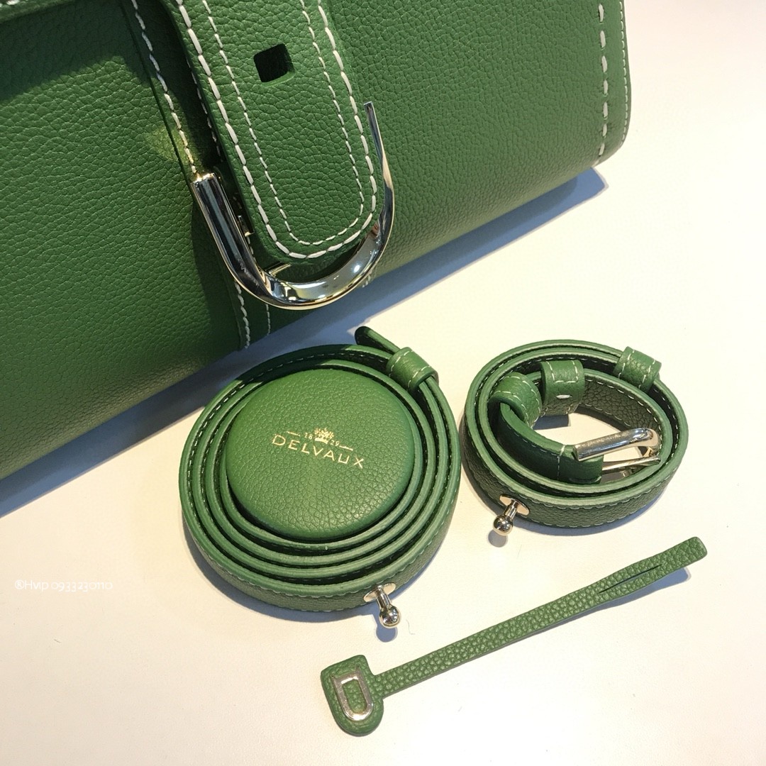 Delvaux Brillant MM Surpiqué grained Calf leather green