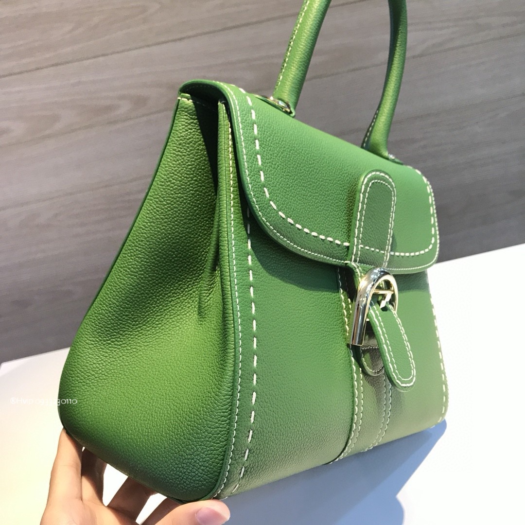 Delvaux Brillant MM Surpiqué grained Calf leather green