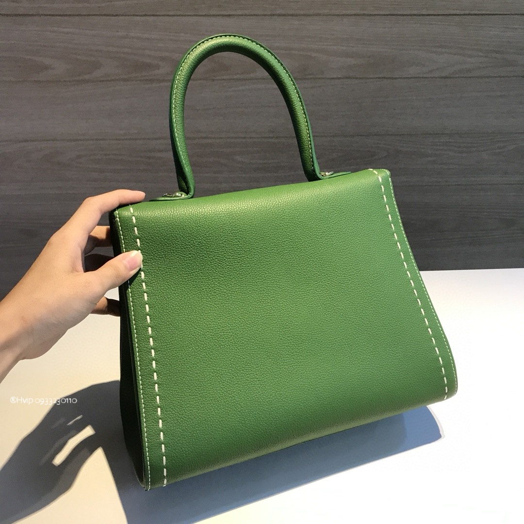 Delvaux Brillant MM Surpiqué grained Calf leather green