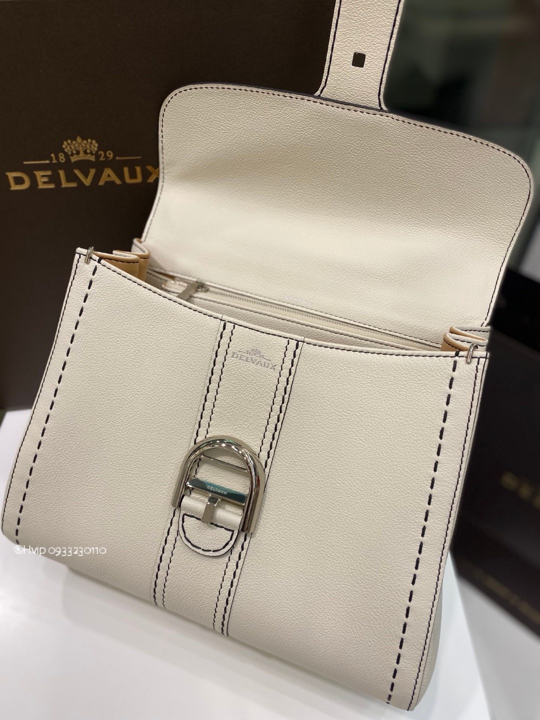 Delvaux Brillant MM Surpiqué grained Calf leather white