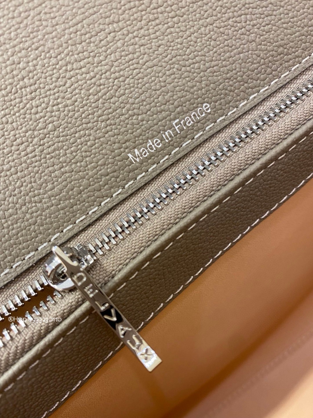 Delvaux Brillant MM Surpiqué grained Calf leather Tourterelle I - Ivory