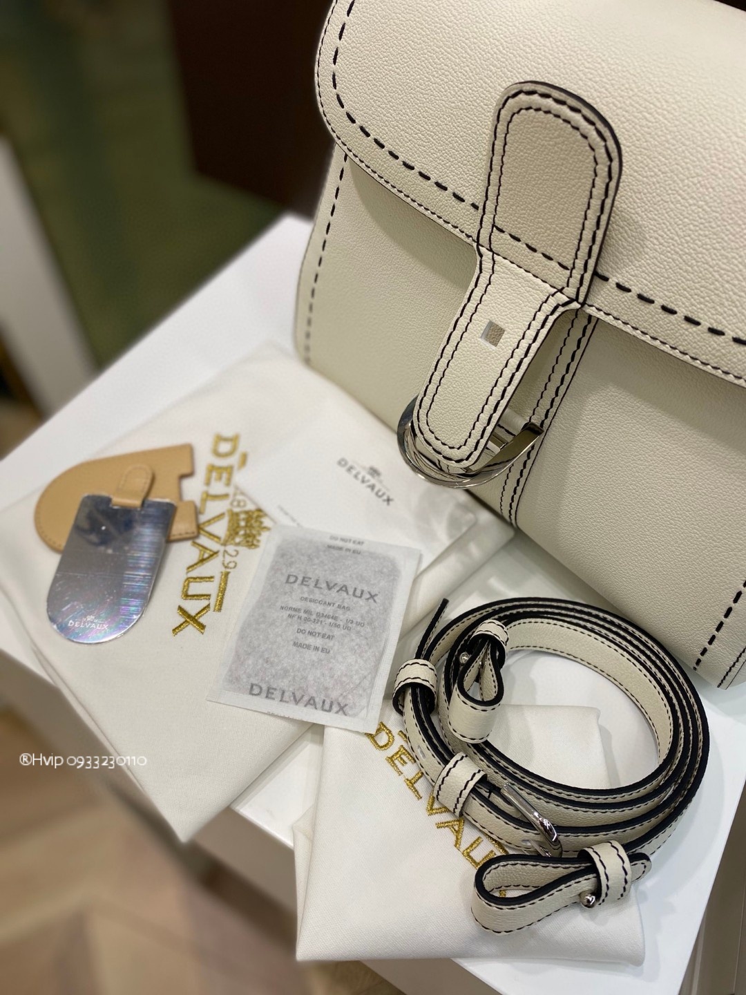 Delvaux Brillant MM Surpiqué grained Calf leather white