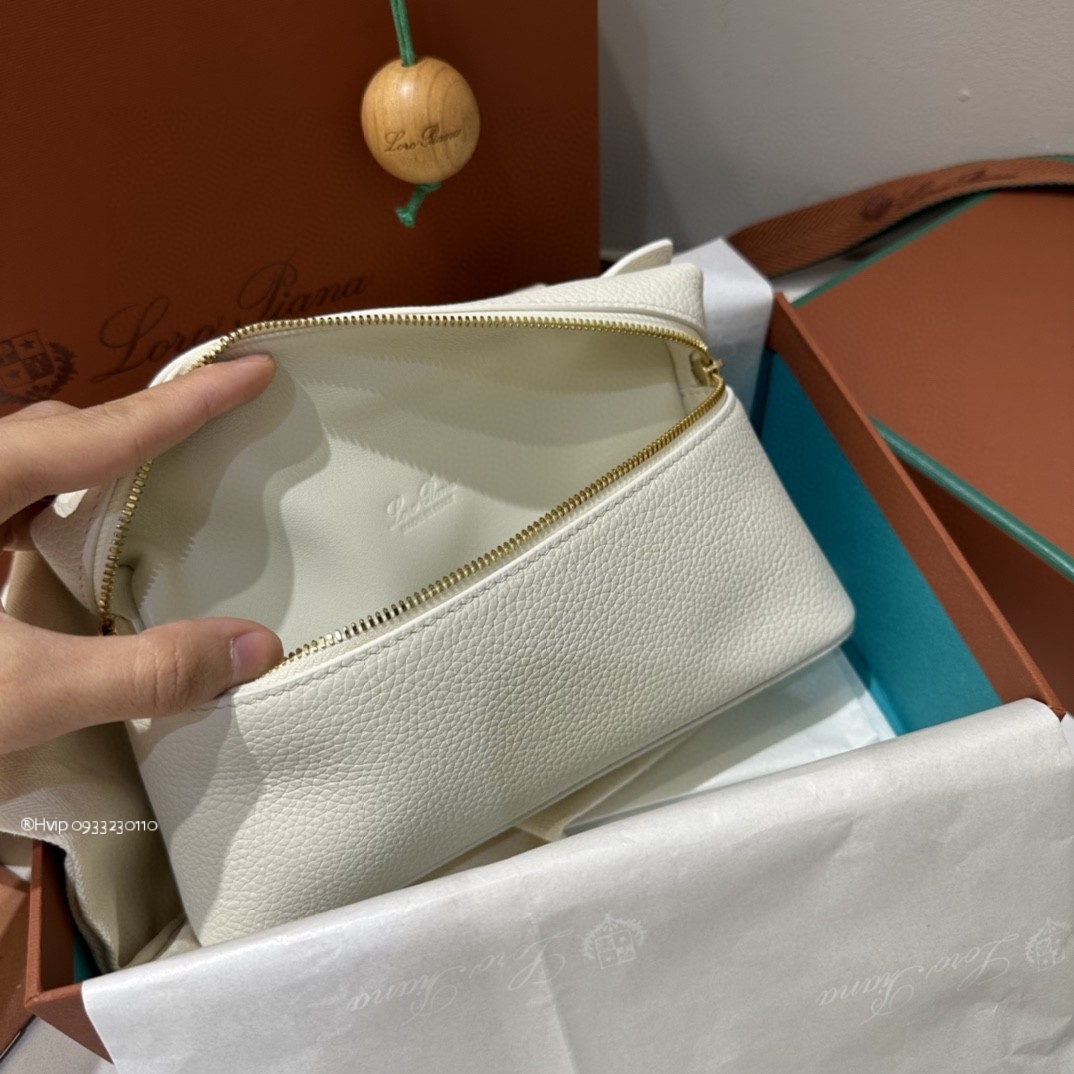 Loro Piana Extra Pocket L19 Grained Calfskin FAN4045 Whisper White (1615)