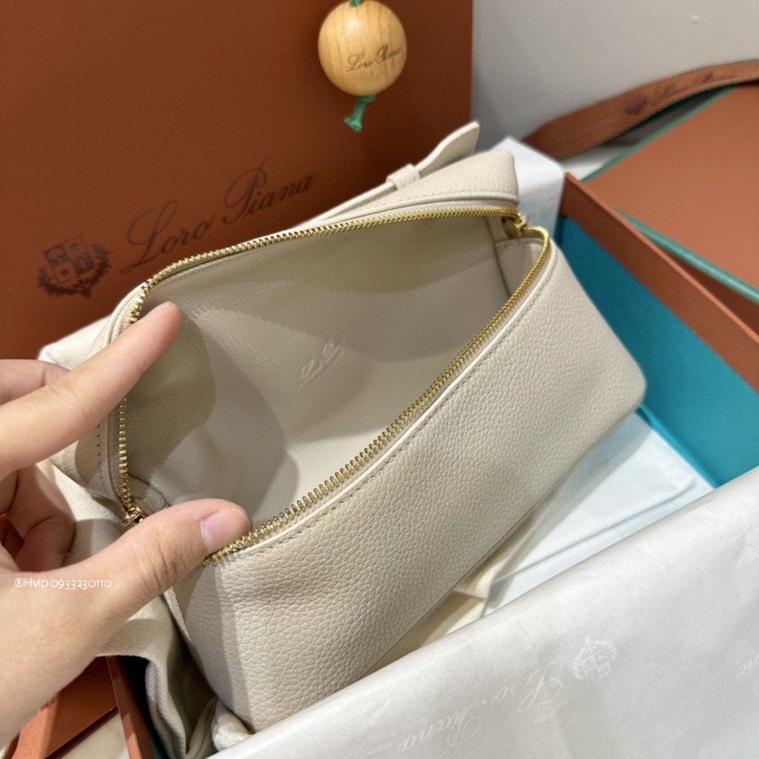 Loro Piana Extra Pocket L19 Grained Calfskin FAN4045 Sunday Morning (20C2)