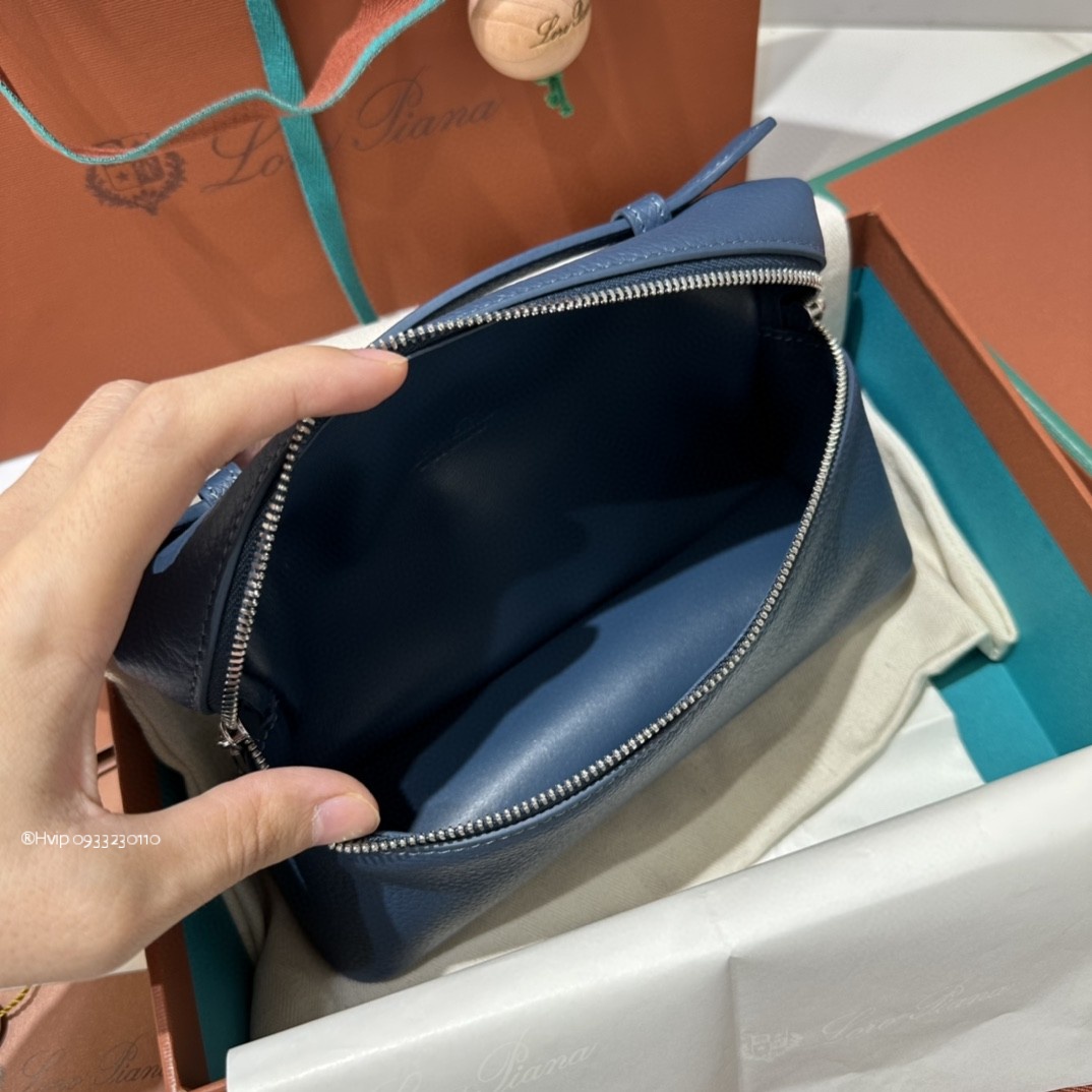 Loro Piana Extra Pocket L19 Grained Calfskin FAN4045 Cold Denim (W13L