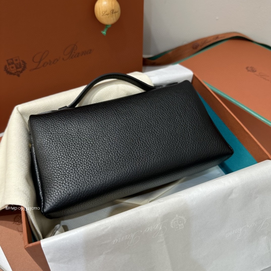 Loro Piana Extra Pocket L19 Grained Calfskin FAN4045 black (8000)