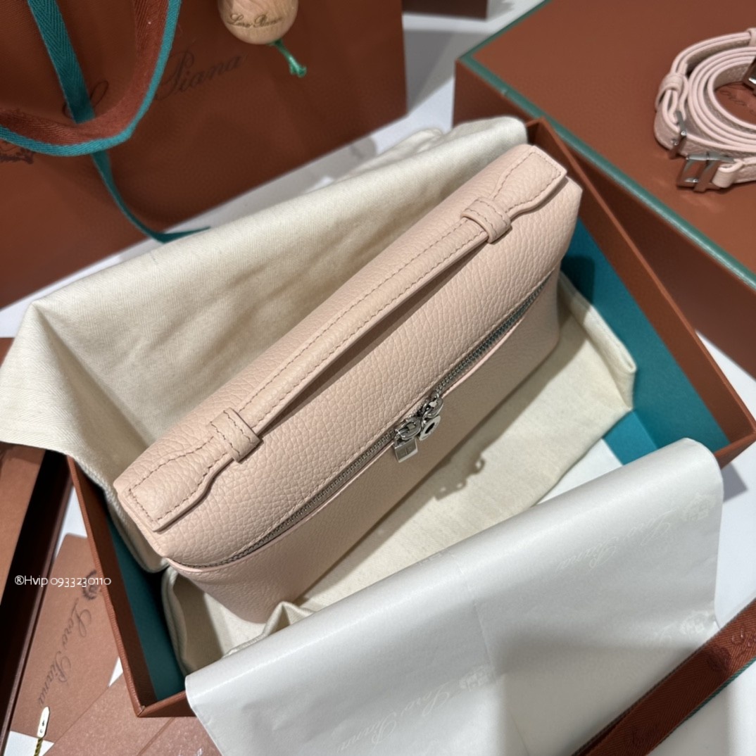 Loro Piana Extra Pocket L19 Grained Calfskin FAN4045 Bubble Gum (30DU