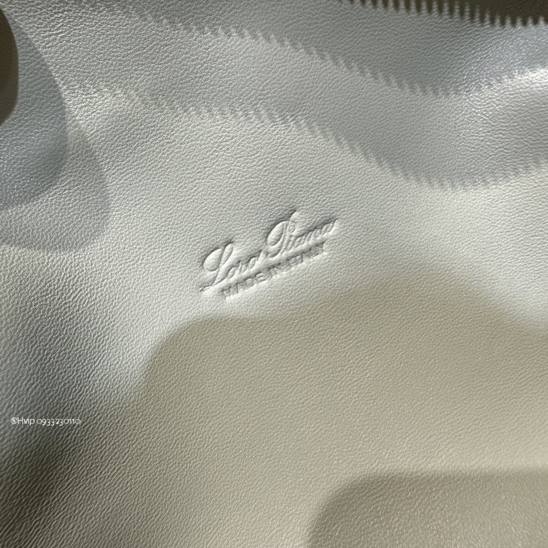 Loro Piana Extra Pocket L19 Grained Calfskin FAN4045 Eucalyptus (50BD