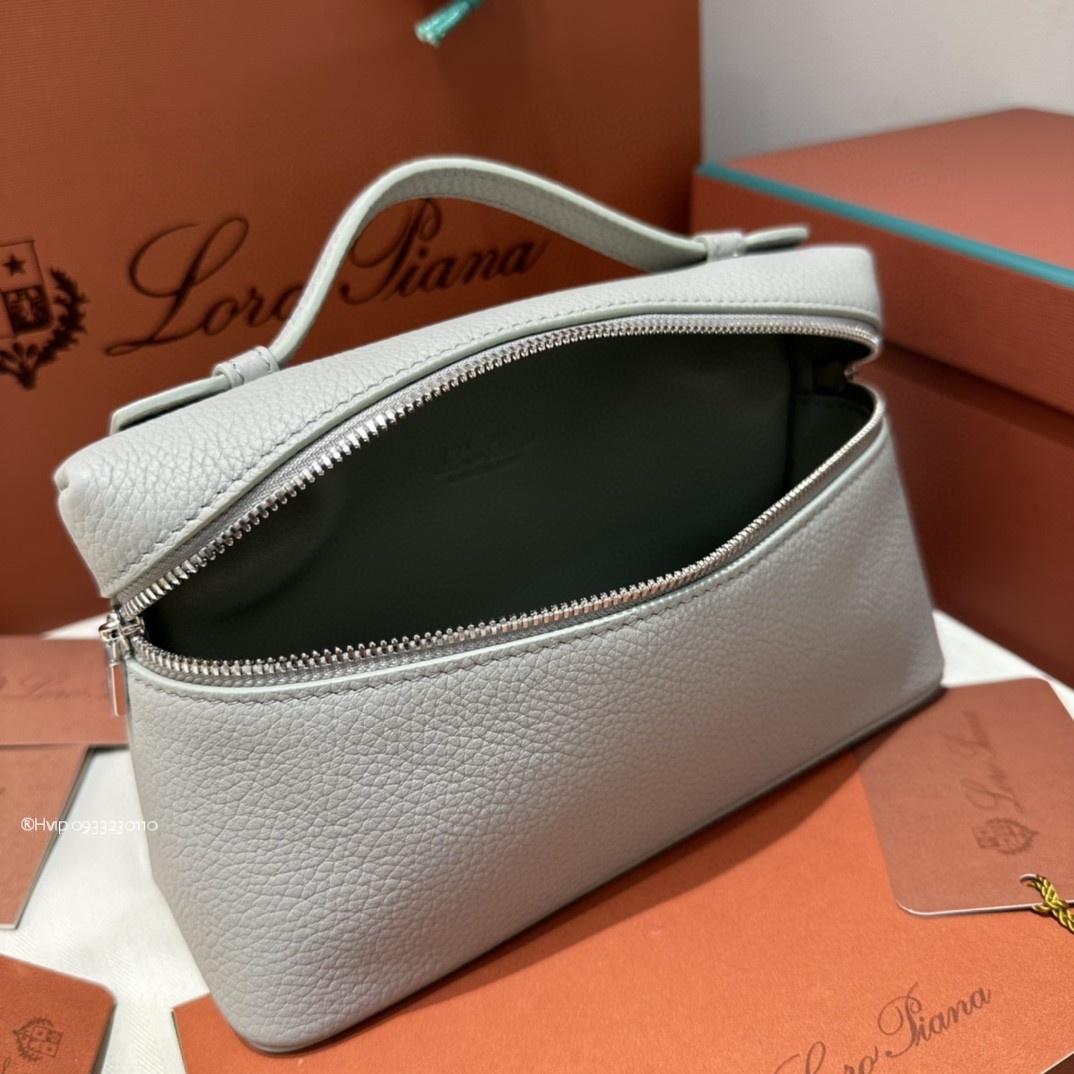 Loro Piana Extra Pocket L19 Grained Calfskin FAN4045 Eucalyptus (50BD