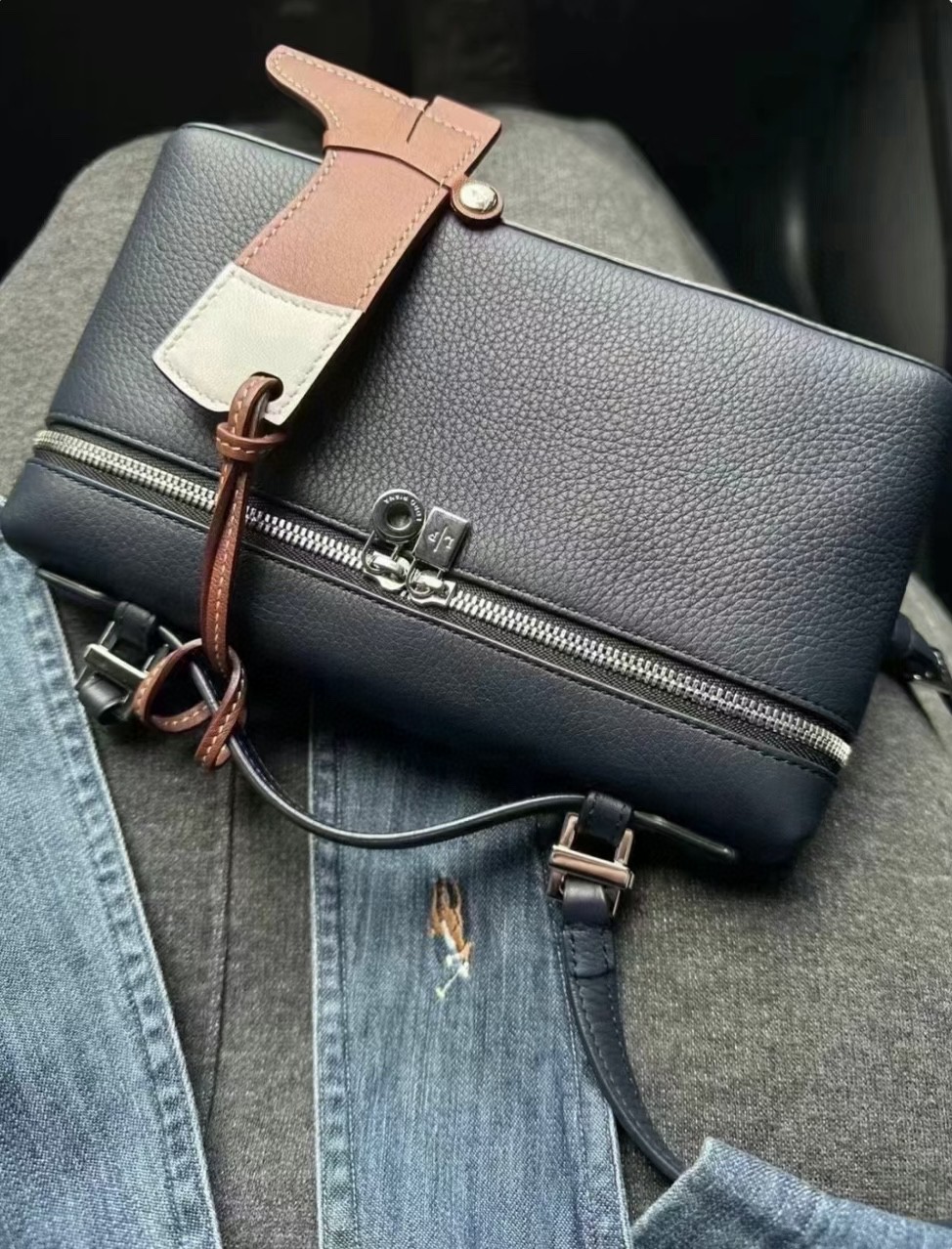 Loro Piana Extra Pocket L19 Grained Calfskin FAN4045 navy