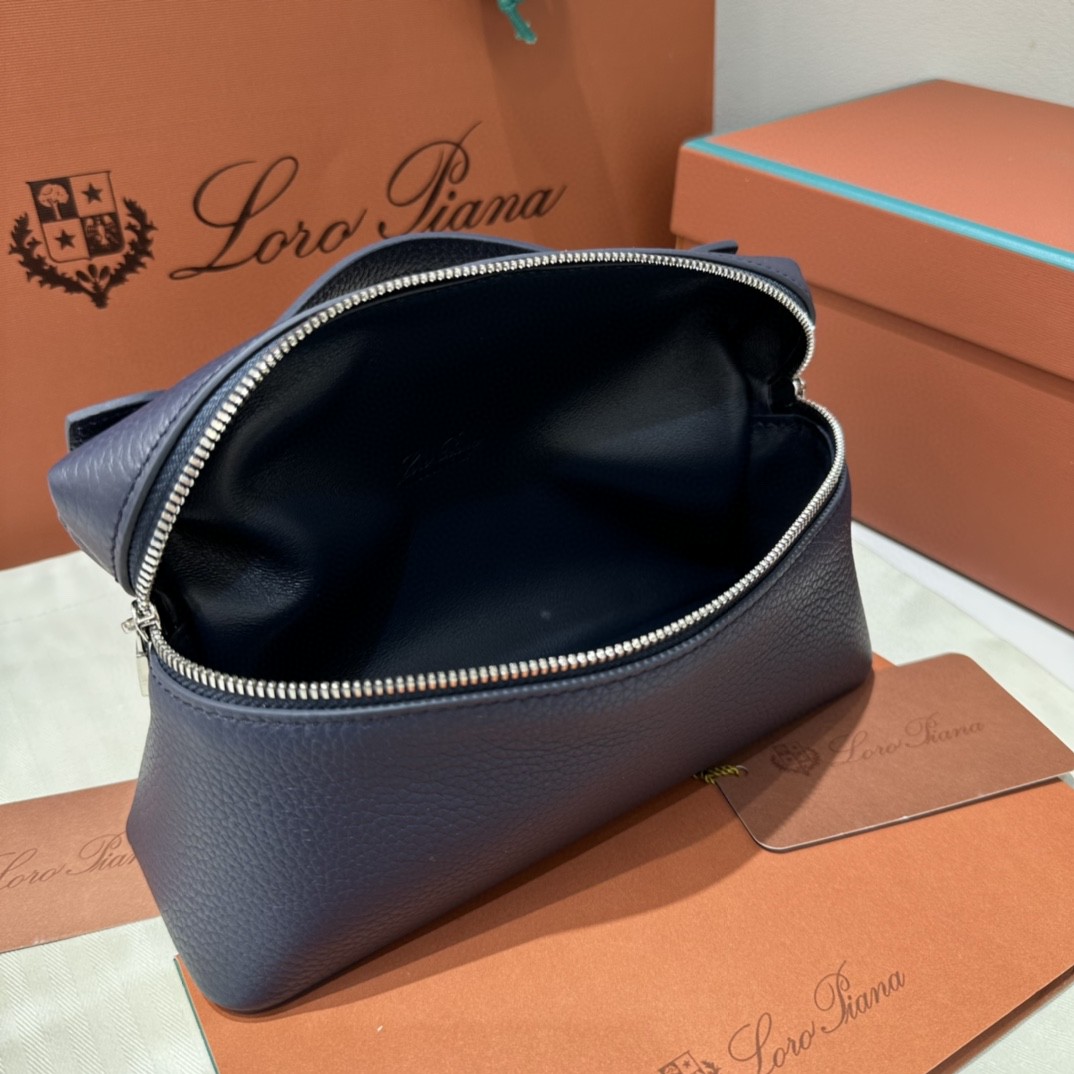 Loro Piana Extra Pocket L19 Grained Calfskin FAN4045 navy