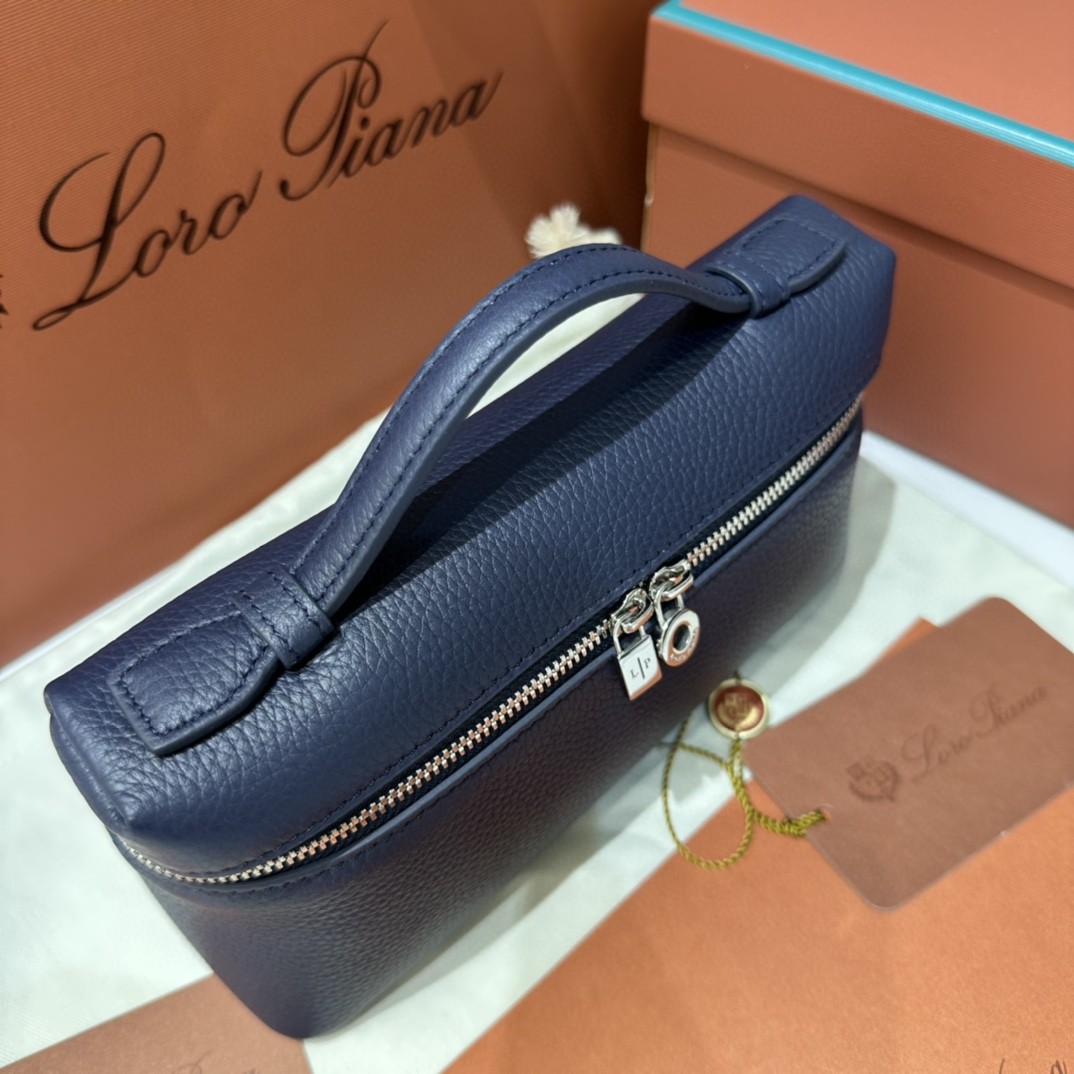 Loro Piana Extra Pocket L19 Grained Calfskin FAN4045 navy