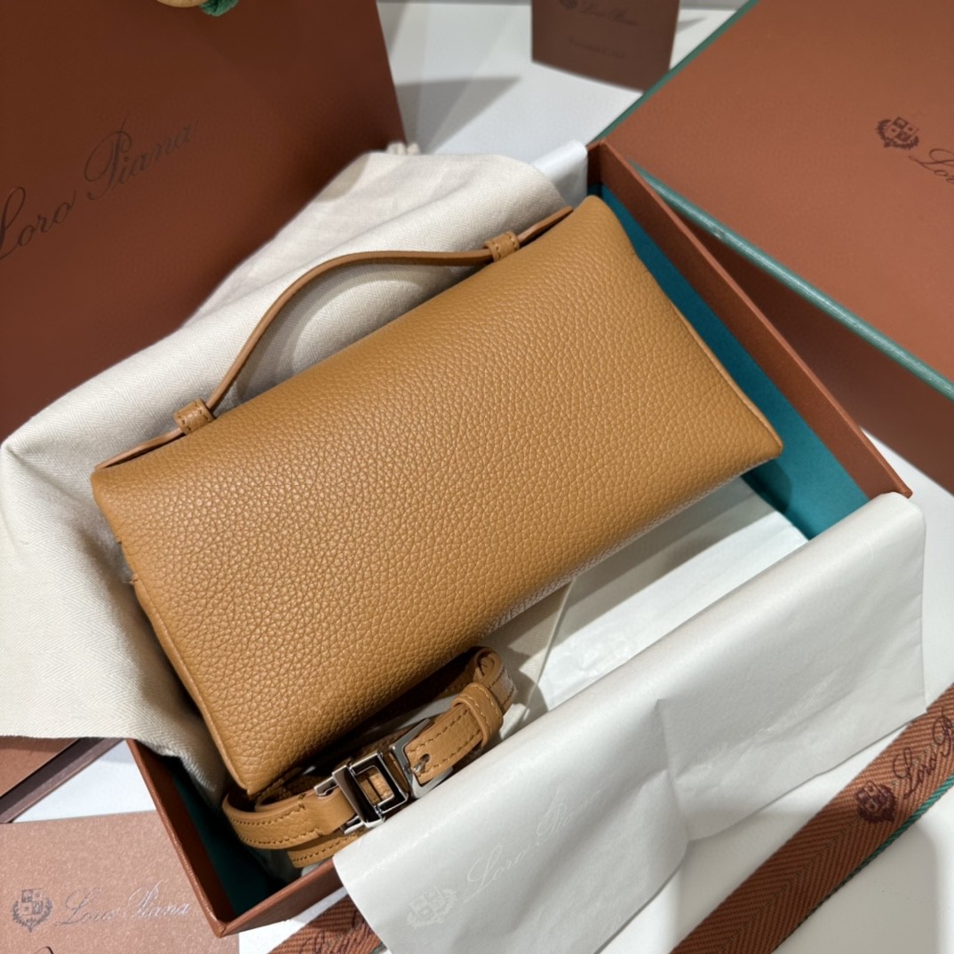 Loro Piana Extra Pocket L19 Grained Calfskin FAN4045