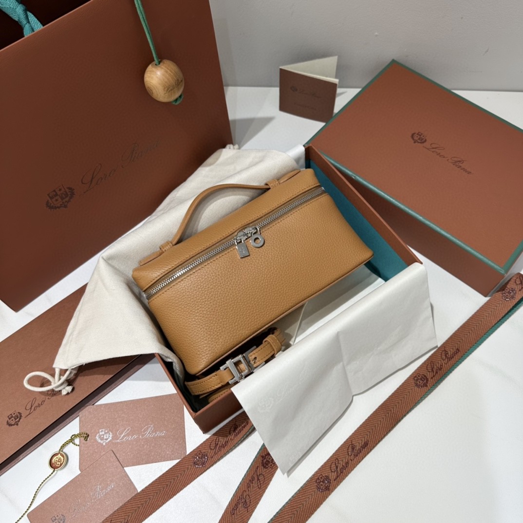 Loro Piana Extra Pocket L19 Grained Calfskin FAN4045