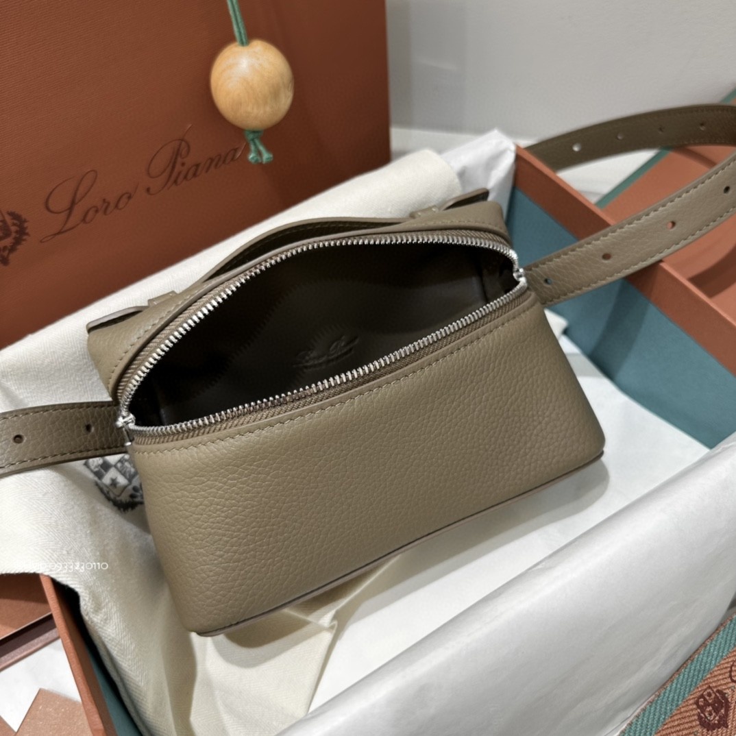 Loro Piana Extra pocket L16 Belt Bag