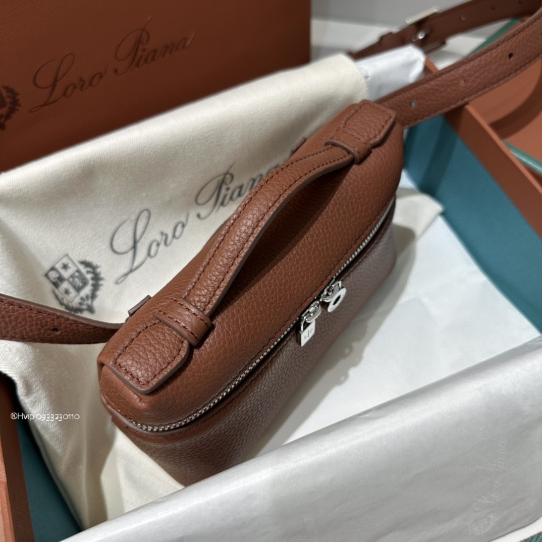 Loro Piana Extra pocket L16 Belt Bag