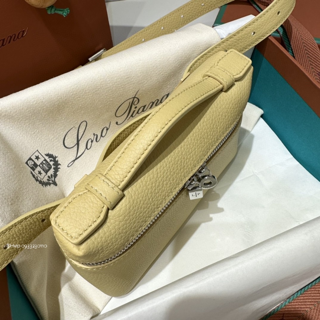 Loro Piana Extra pocket L16 Belt Bag