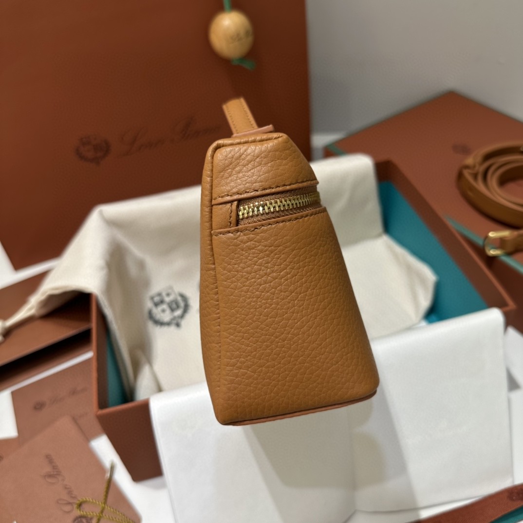 Loro Piana Extra Pocket L19 Grained Calfskin FAN4045