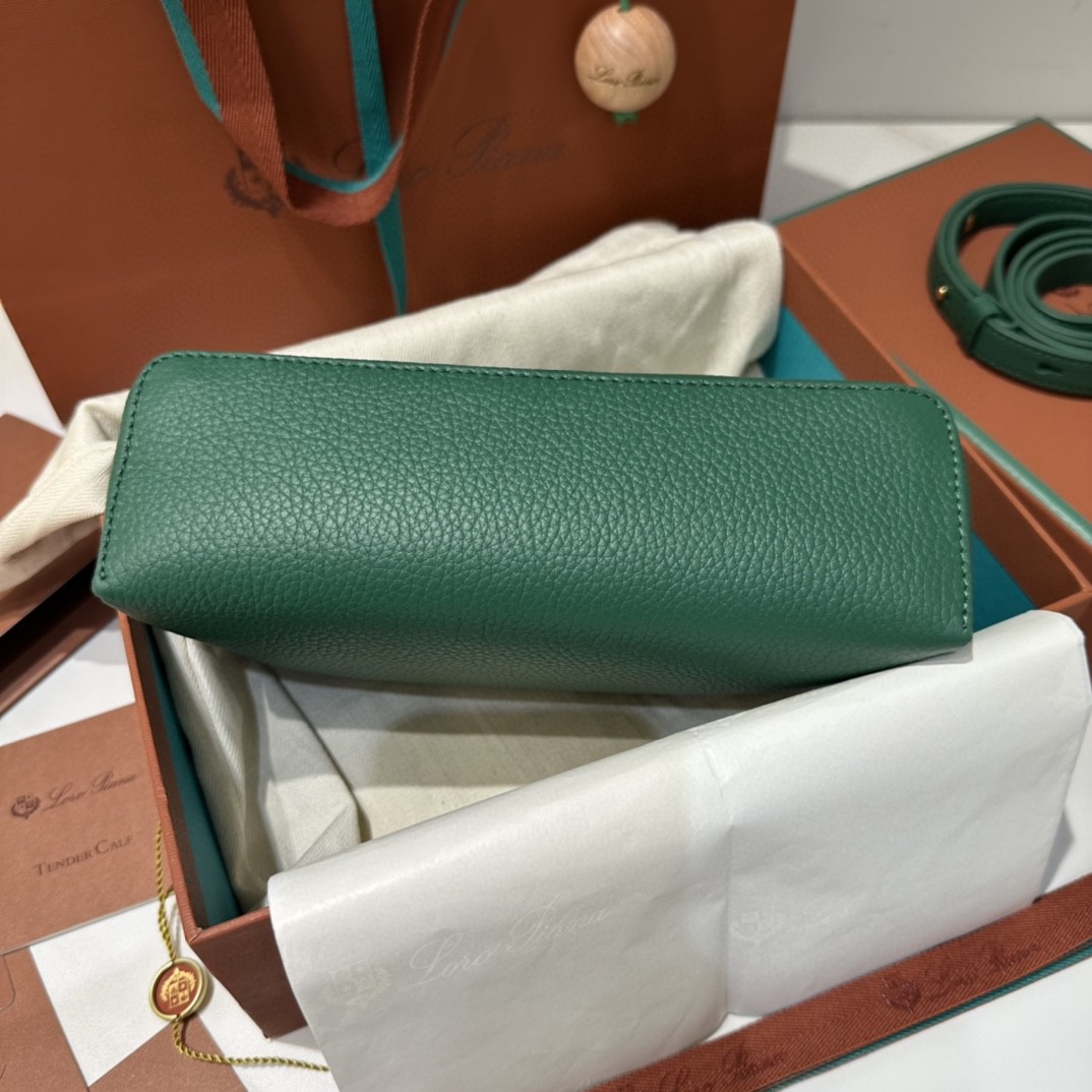 Loro Piana Extra Pocket L19 Grained Calfskin FAN4045