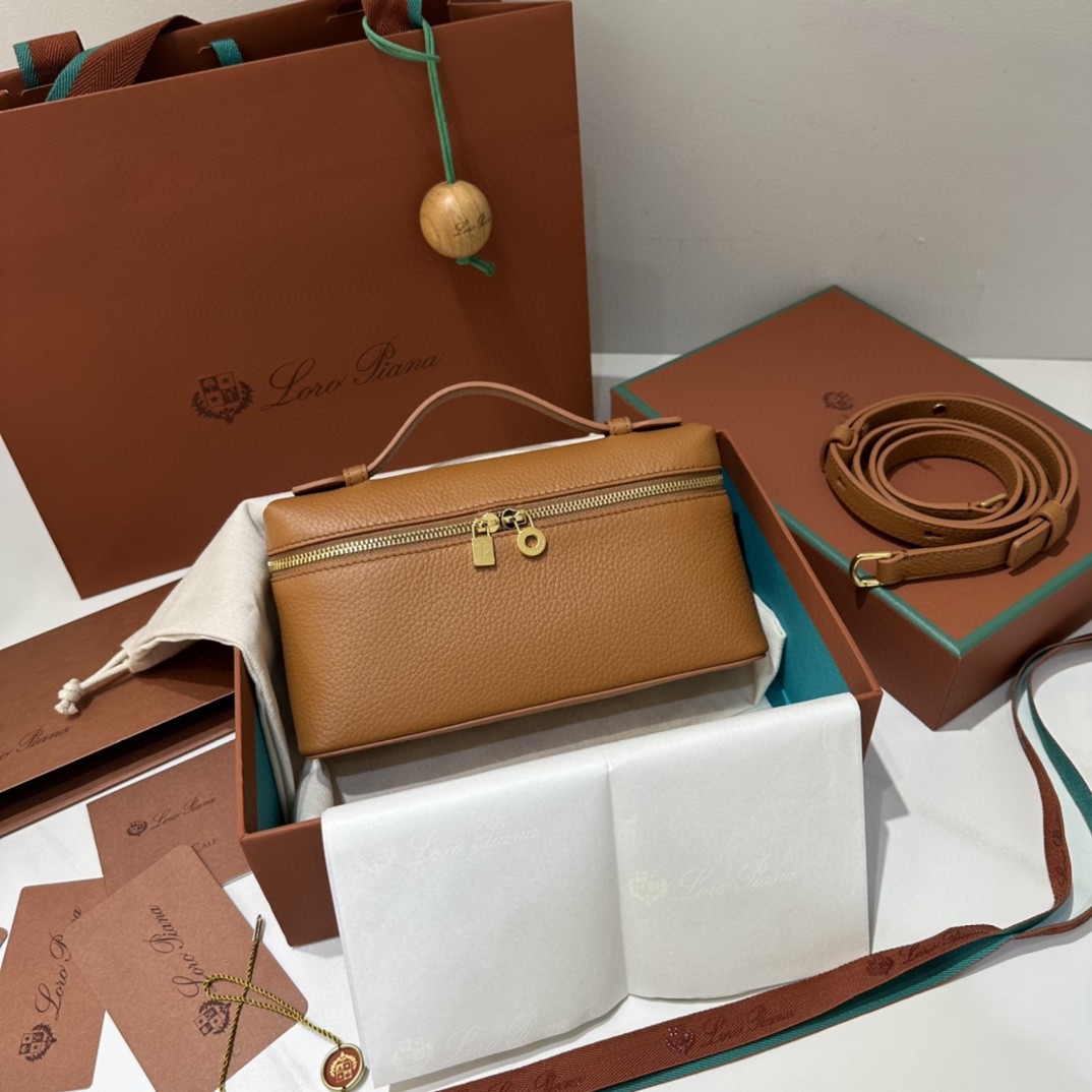 Loro Piana Extra Pocket L19 Grained Calfskin FAN4045